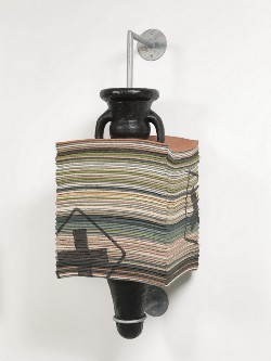 Perino & Vele - Elpìs 10, 2013
papier-mâchè, galvanized iron, fibreglass, bitumen, tempera (81 sheets)
cm 131 x 49 x 44