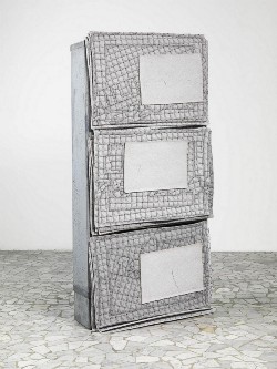 Perino & Vele - Uno dopo l’altro, 2009
galvanized iron, pastel, papier-mâchè
cm 151,5 x 72 x 30 (18 sheets)